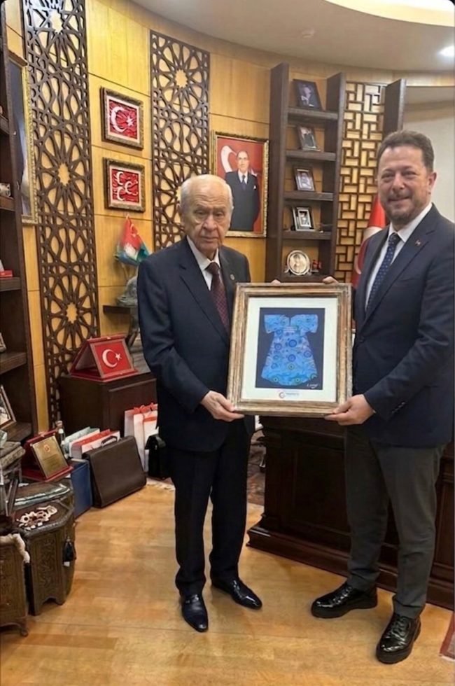 Dr.Devlet BAHÇELİ